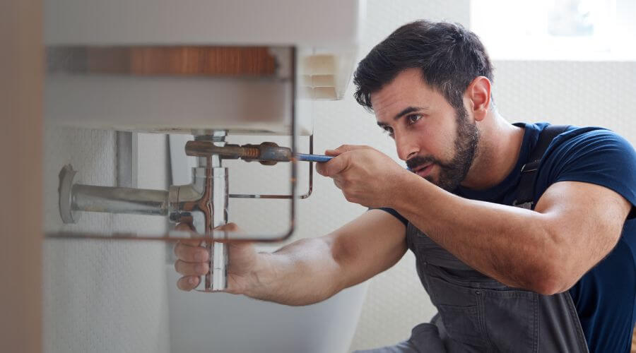Water heater leaking fix in Kaplan, LA